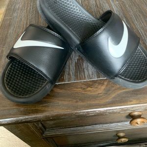 Size 9 - Nike Banassi Swoosh Black Slip on Sandals.  Style Code: 312618-011